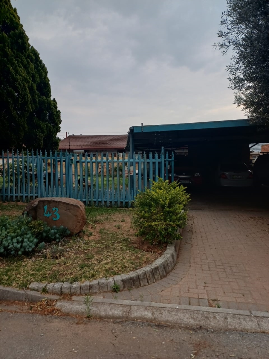 3 Bedroom Property for Sale in Riebeeckstad Free State